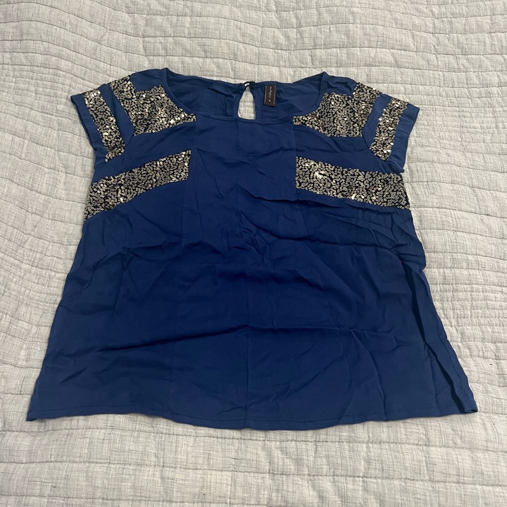 Stylish Blue and Black Patterned Blouse
